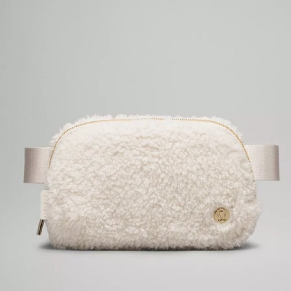 Lululemon Athletica Everywhere Fleece Belt Bag 1L